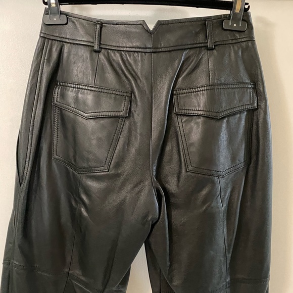 BCBGMAXAZRIA RUNWAY "THE CARSON"  LEATHER SHORT - Picture 7 of 13